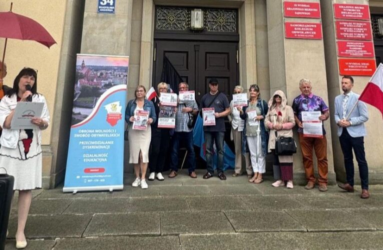 Pikieta w Koszalinie z udziałem Ilony Zych